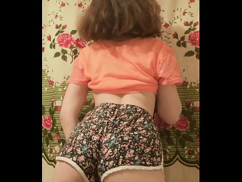 ❤️ سيڪسي نوجوان بيبي پنهنجي شارٽس کي ڪئميرا تي هٽائيندي ❤️ فحش تي٪ sd.mysexgamer.ru٪