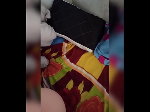 ❤️ منهنجي روم ميٽ گهر ۾ اڪيلي رهي ٿي ڇاڪاڻ ته هن جو مڙس موڪلن تي وڃي ٿو ۽ مان موقعو وٺان ٿو ته هن کي چوسان ۽ هن جي گدا کي کير سان ڀريان. ❤️ فحش تي٪ sd.mysexgamer.ru٪